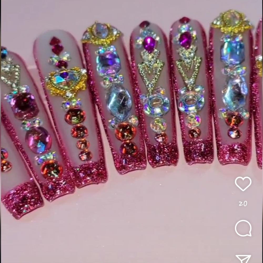 Pink Glitter Rhinestone Nail Set - Picture 3 of 4